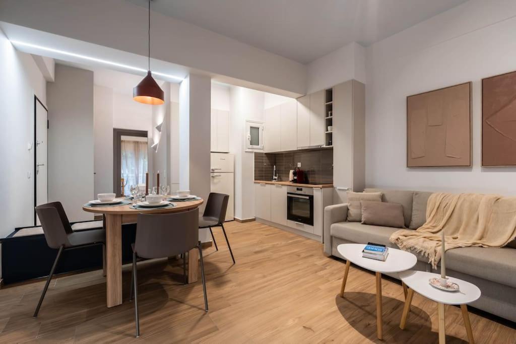 Delightful Sense 2Bd Apt In Kolonaki 7 Min To Metro Αθήνα Εξωτερικό φωτογραφία